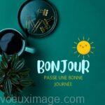 lunettes rondes fond vert image bonjour